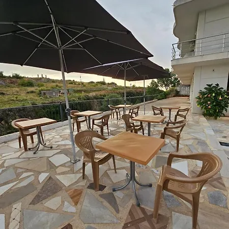 Irini 3* Sarandë